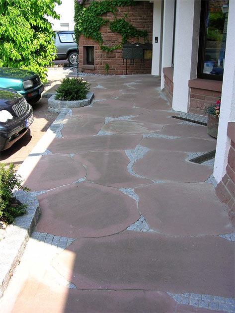 Gartenbau, Landschaftsbau, Hausgarten, Trockenmauern, Sichtschutz, Steingarten, Pflanzungen, Garten-Umgestaltungen, Garten-Neuanlagen, Sitzmauern, Polygonalbeläge, Teich, Terrassen, mediterraner Garten, Baumfällungen, Gartenpflege