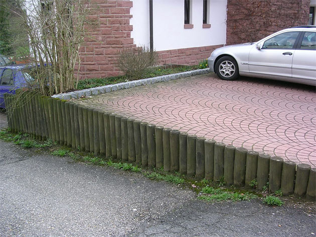 Gartenbau, Landschaftsbau, Hausgarten, Trockenmauern, Sichtschutz, Steingarten, Pflanzungen, Garten-Umgestaltungen, Garten-Neuanlagen, Sitzmauern, Polygonalbeläge, Teich, Terrassen, mediterraner Garten, Baumfällungen, Gartenpflege