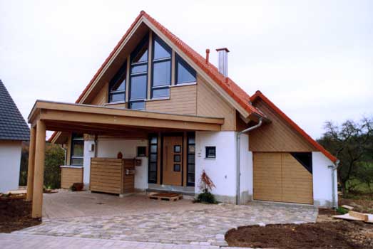 Gartenbau, Landschaftsbau, Hausgarten, Trockenmauern, Sichtschutz, Steingarten, Pflanzungen, Garten-Umgestaltungen, Garten-Neuanlagen, Sitzmauern, Polygonalbeläge, Teich, Terrassen, mediterraner Garten, Baumfällungen, Gartenpflege