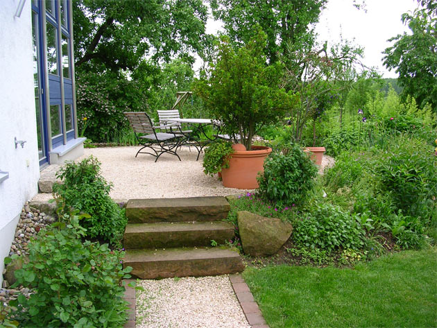 Gartenbau, Landschaftsbau, Hausgarten, Trockenmauern, Sichtschutz, Steingarten, Pflanzungen, Garten-Umgestaltungen, Garten-Neuanlagen, Sitzmauern, Polygonalbelge, Teich, Terrassen, mediterraner Garten, Baumfllungen, Gartenpflege