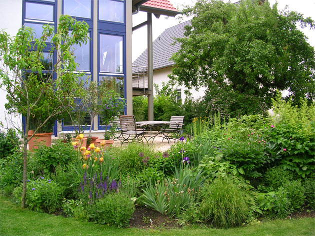 Gartenbau, Landschaftsbau, Hausgarten, Trockenmauern, Sichtschutz, Steingarten, Pflanzungen, Garten-Umgestaltungen, Garten-Neuanlagen, Sitzmauern, Polygonalbelge, Teich, Terrassen, mediterraner Garten, Baumfllungen, Gartenpflege