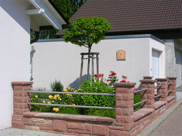 Gartenbau, Landschaftsbau, Hausgarten, Trockenmauern, Sichtschutz, Steingarten, Pflanzungen, Garten-Umgestaltungen, Garten-Neuanlagen, Sitzmauern, Polygonalbelge, Teich, Terrassen, mediterraner Garten, Baumfllungen, Gartenpflege