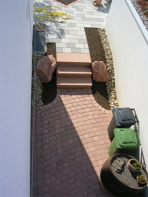 Gartenbau, Landschaftsbau, Hausgarten, Trockenmauern, Sichtschutz, Steingarten, Pflanzungen, Garten-Umgestaltungen, Garten-Neuanlagen, Sitzmauern, Polygonalbelge, Teich, Terrassen, mediterraner Garten, Baumfllungen, Gartenpflege