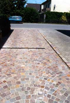 Gartenbau, Landschaftsbau, Hausgarten, Trockenmauern, Sichtschutz, Steingarten, Pflanzungen, Garten-Umgestaltungen, Garten-Neuanlagen, Sitzmauern, Polygonalbelge, Teich, Terrassen, mediterraner Garten, Baumfllungen, Gartenpflege