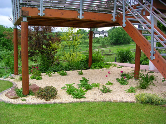 Gartenbau, Landschaftsbau, Hausgarten, Trockenmauern, Sichtschutz, Steingarten, Pflanzungen, Garten-Umgestaltungen, Garten-Neuanlagen, Sitzmauern, Polygonalbelge, Teich, Terrassen, mediterraner Garten, Baumfllungen, Gartenpflege