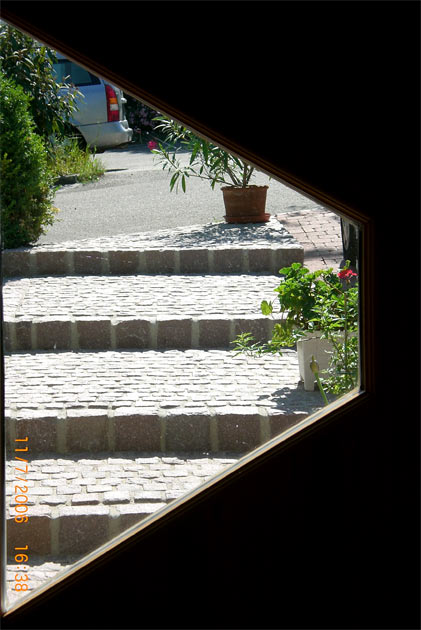 Gartenbau, Landschaftsbau, Hausgarten, Trockenmauern, Sichtschutz, Steingarten, Pflanzungen, Garten-Umgestaltungen, Garten-Neuanlagen, Sitzmauern, Polygonalbelge, Teich, Terrassen, mediterraner Garten, Baumfllungen, Gartenpflege