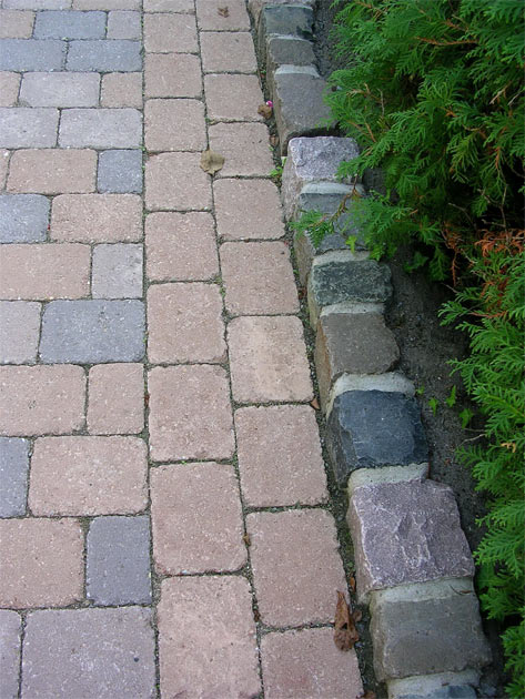 Gartenbau, Landschaftsbau, Hausgarten, Trockenmauern, Sichtschutz, Steingarten, Pflanzungen, Garten-Umgestaltungen, Garten-Neuanlagen, Sitzmauern, Polygonalbelge, Teich, Terrassen, mediterraner Garten, Baumfllungen, Gartenpflege