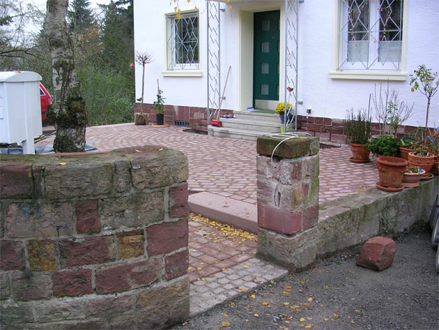 Gartenbau, Landschaftsbau, Hausgarten, Trockenmauern, Sichtschutz, Steingarten, Pflanzungen, Garten-Umgestaltungen, Garten-Neuanlagen, Sitzmauern, Polygonalbelge, Teich, Terrassen, mediterraner Garten, Baumfllungen, Gartenpflege