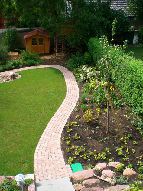 Gartenbau, Landschaftsbau, Hausgarten, Trockenmauern, Sichtschutz, Steingarten, Pflanzungen, Garten-Umgestaltungen, Garten-Neuanlagen, Sitzmauern, Polygonalbelge, Teich, Terrassen, mediterraner Garten, Baumfllungen, Gartenpflege