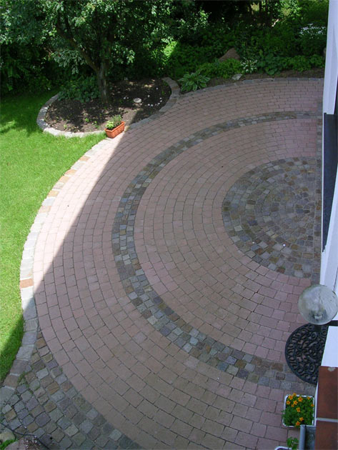 Gartenbau, Landschaftsbau, Hausgarten, Trockenmauern, Sichtschutz, Steingarten, Pflanzungen, Garten-Umgestaltungen, Garten-Neuanlagen, Sitzmauern, Polygonalbelge, Teich, Terrassen, mediterraner Garten, Baumfllungen, Gartenpflege