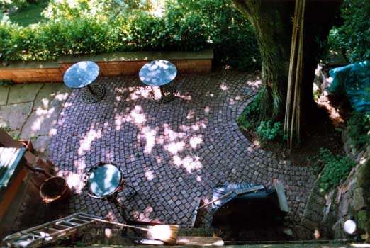 Gartenbau, Landschaftsbau, Hausgarten, Trockenmauern, Sichtschutz, Steingarten, Pflanzungen, Garten-Umgestaltungen, Garten-Neuanlagen, Sitzmauern, Polygonalbeläge, Teich, Terrassen, mediterraner Garten, Baumfällungen, Gartenpflege